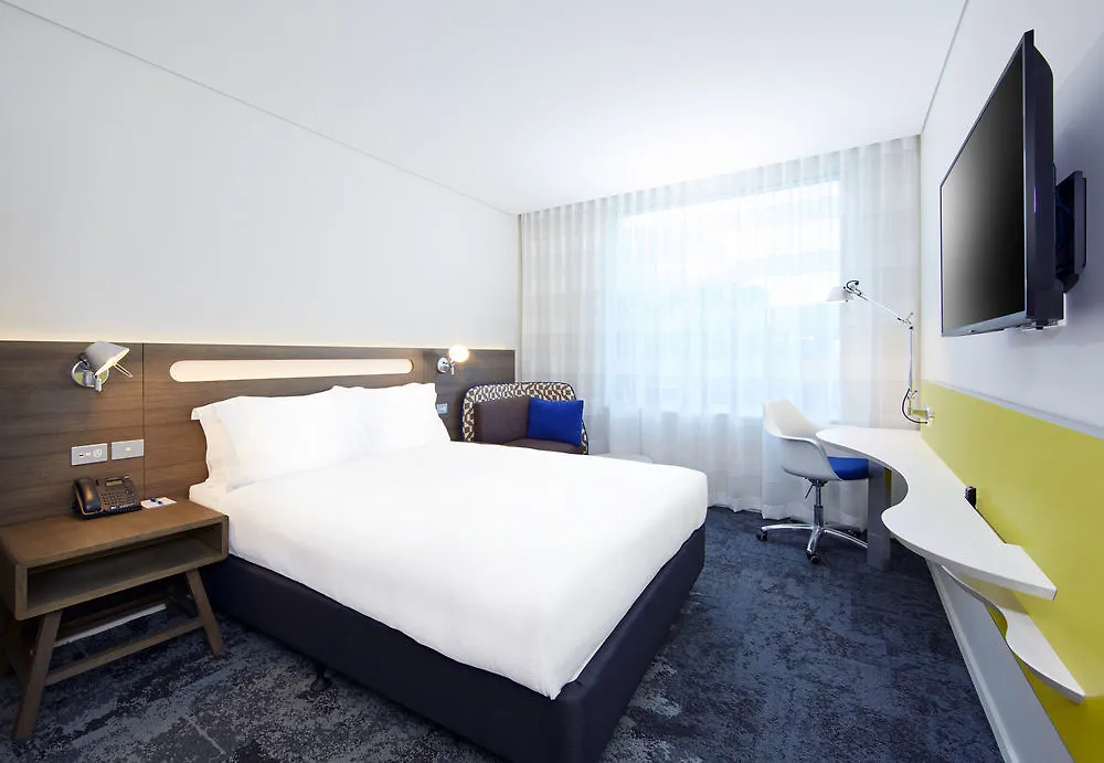 Holiday Inn Express Brisbane Central, An Ihg Hotel